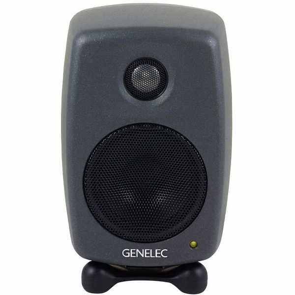 ５５％以上節約 GENELEC ペア スタンド付き 8010A スピーカー 