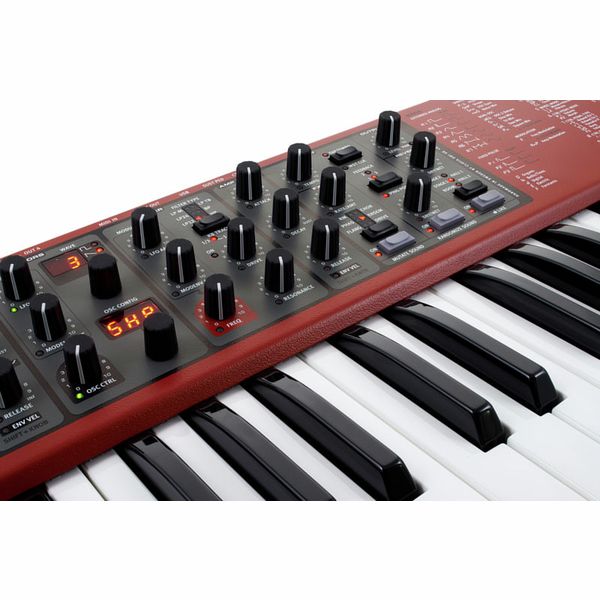 Clavia Nord Lead A1