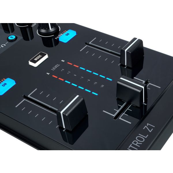 Native Instruments Traktor Kontrol Z1 – Thomann United States