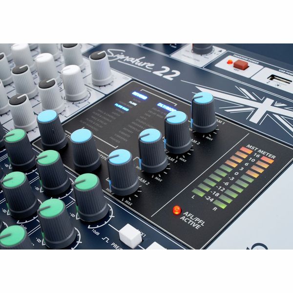 Soundcraft Signature 22