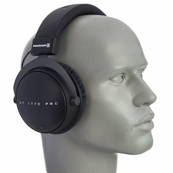 売上実績NO.1 beyerdynamic DT1770 Pro リケーブル付き ヘッドフォン