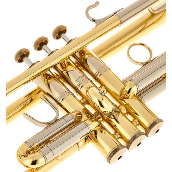 Bach ML19037 Bb- Trumpet lacquered