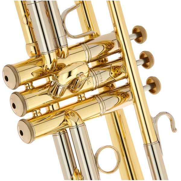 Bach ML19037 Bb- Trumpet lacquered