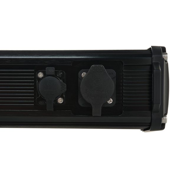 Stairville Show Bar Pro 16x10W RGBAW IP65
