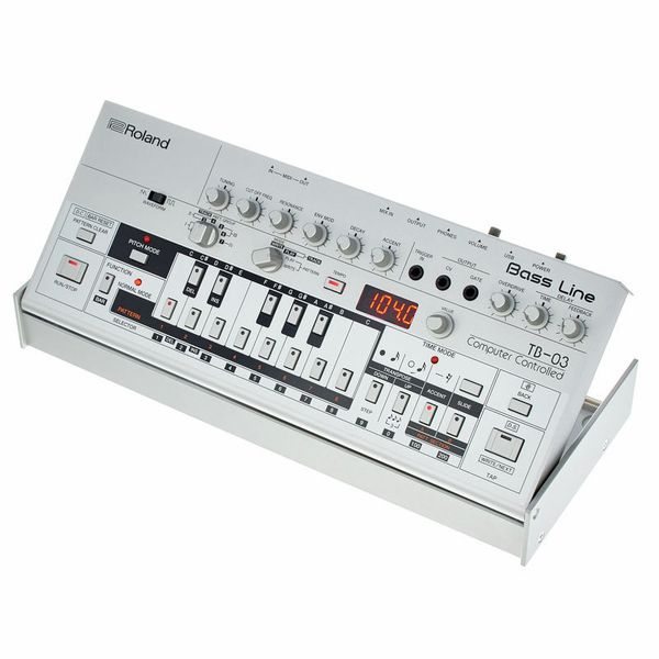 Roland TB-303 Software Bass Line review