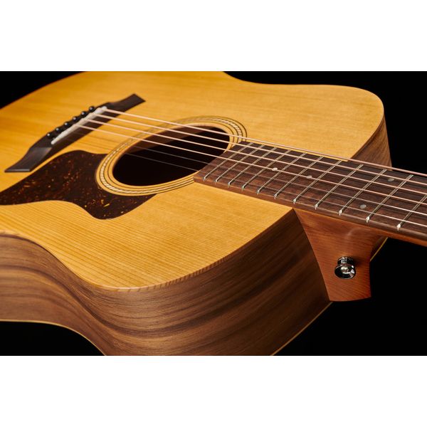 Taylor Academy Series 10e Walnut/Spru