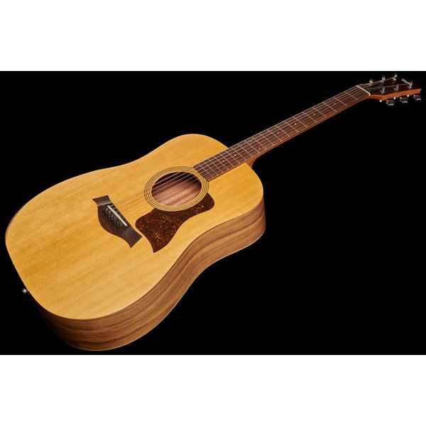 Taylor Academy Series 10e Walnut/Spru