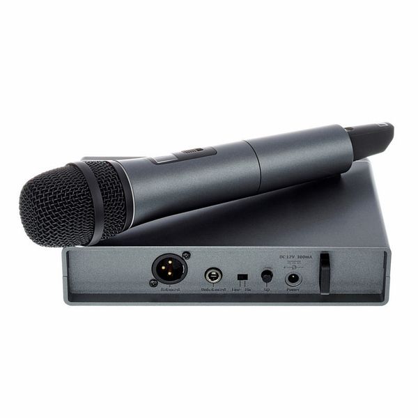 Sennheiser XSW 1-825 Wireless Microphone (A Range), XLR Cable Bundle