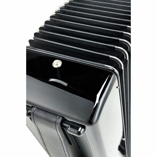 Hohner Bravo III 80 Black silent key – Thomann UK
