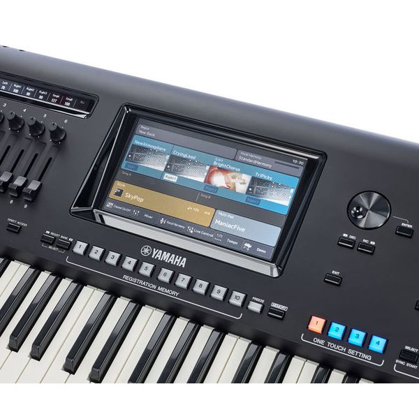 Yamaha Genos Stage Bundle