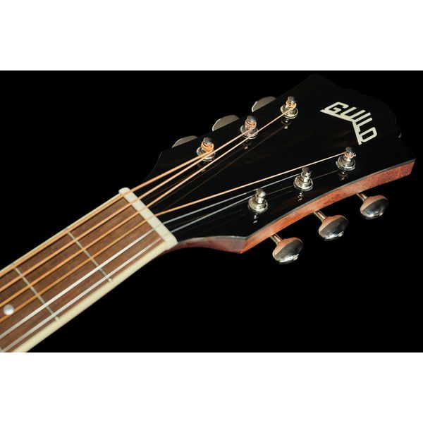 Guild D-260CE Deluxe NAT