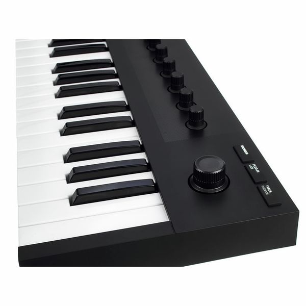 Native Instruments Komplete Kontrol M32