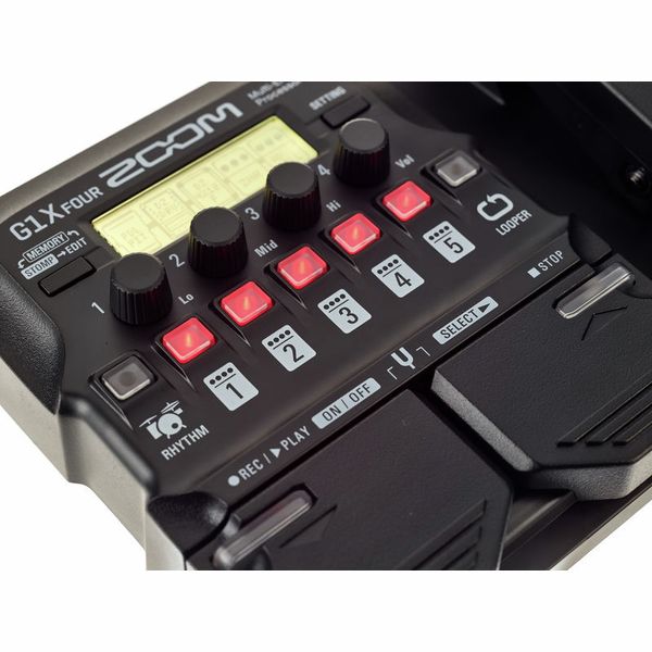 Zoom G1X Four Multi Effect-Pedal – Thomann United Arab Emirates