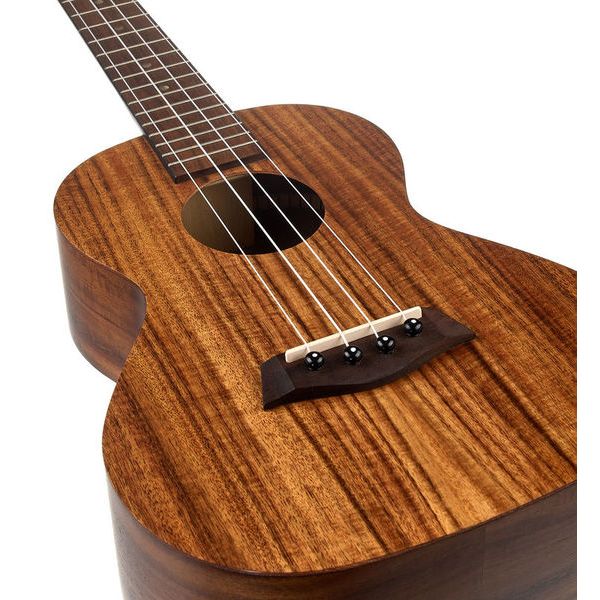 Islander by Kanilea AT-4 Tenor