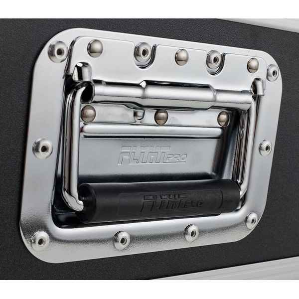 Behringer X32 Compact Flyht Case Bundle