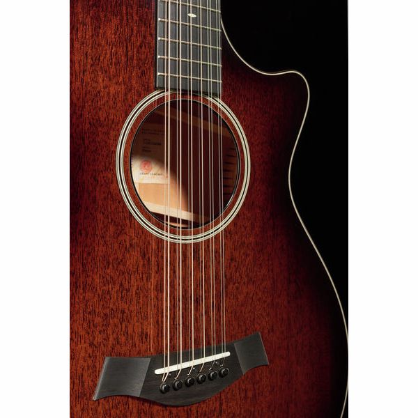 Taylor 562ce V-Class 12-Fret