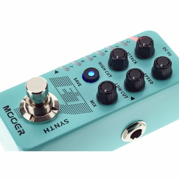 Mooer E7 Polyphonic Guitar Synth. – Thomann United States