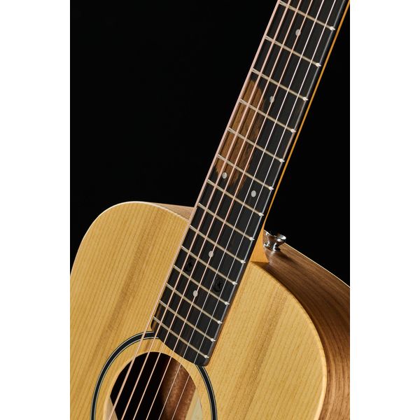 Taylor BT1e Baby Taylor Walnut