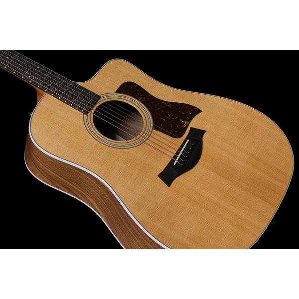 Taylor 210ce