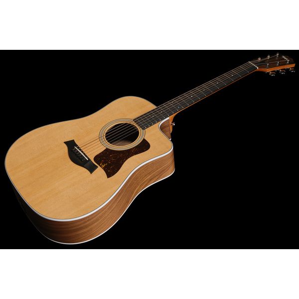 Taylor 210ce