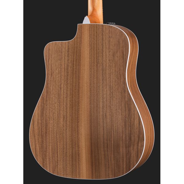 Taylor 210ce