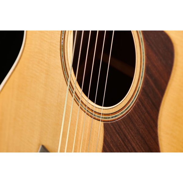 Taylor 818e Antique Blonde