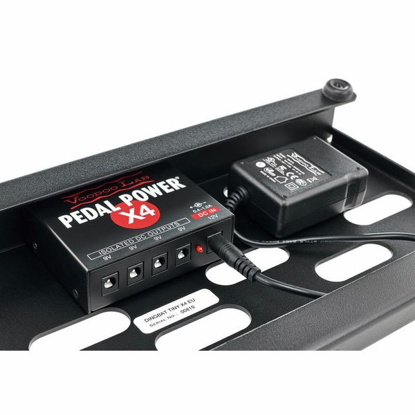 Voodoo Lab Dingbat Small EX Pedalboard Power Packsge with Pedal Power 3