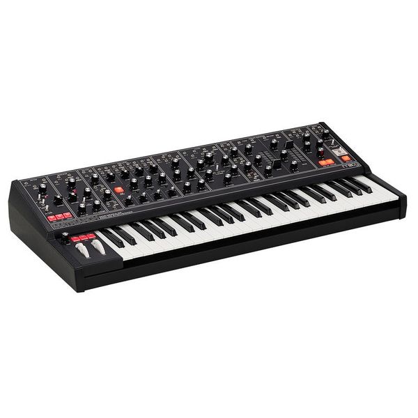 Moog Matriarch Dark