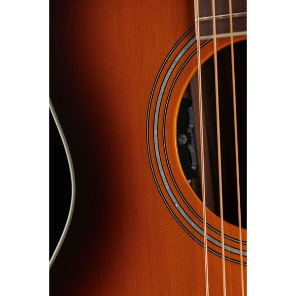 Guild OM-260CE Deluxe ATB LTD