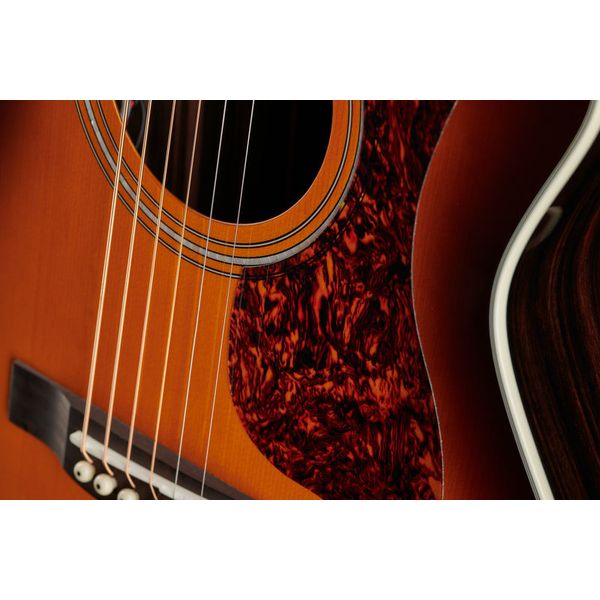 Guild OM-260CE Deluxe ATB LTD