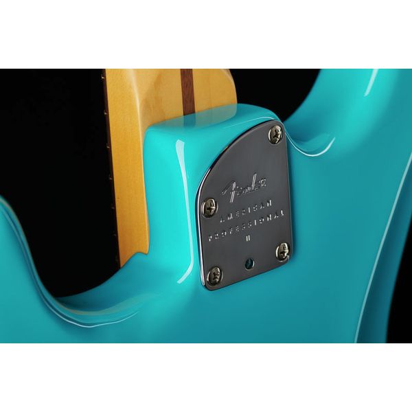 Fender AM Pro II Strat MBL