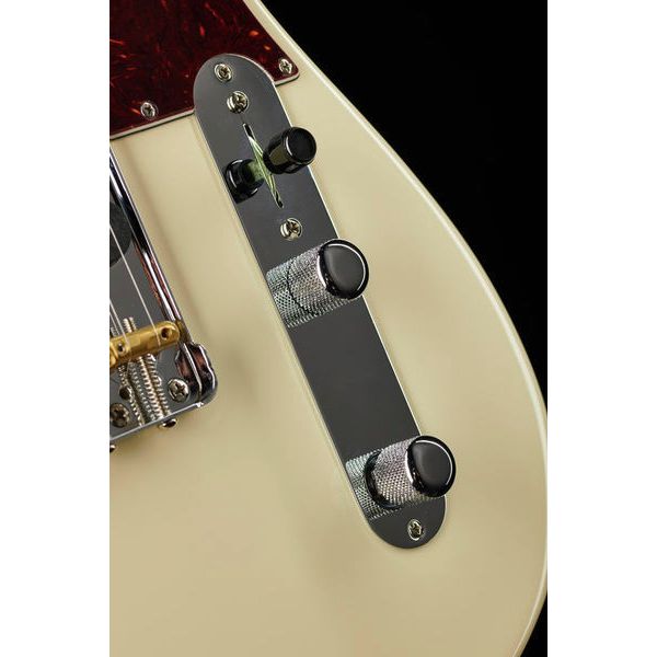 Fender AM Pro II Tele OWT