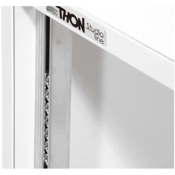 Thon Studio Desktop 7U WH