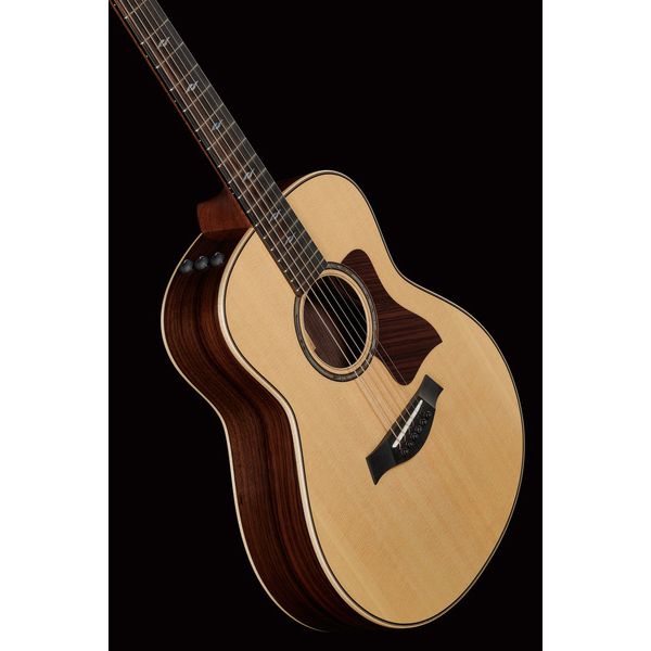 Taylor GT 811 Rosewood Grand Theater