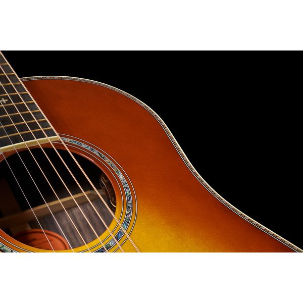 Gibson J-45 Deluxe Lefthand