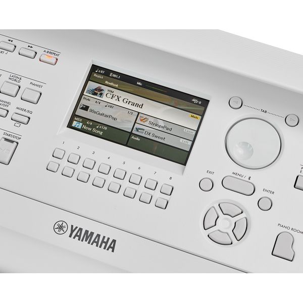 Yamaha DGX-670 WH