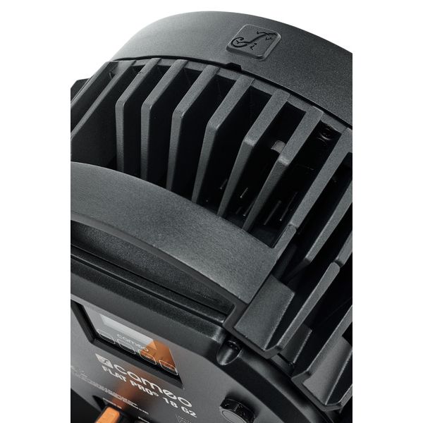 Cameo Flat Pro 18 G2