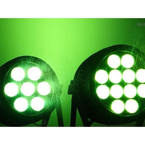 Eurolite LED IP PAR 12x8W QCL Spot