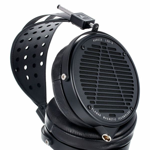 Ce casque audiophile Focal Clear haut de gamme est à -200 euros pendant les  soldes ! C'est le moment d'en profiter.