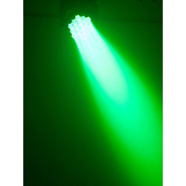 Futurelight EYE-19 HCL Zoom LED MW Wash
