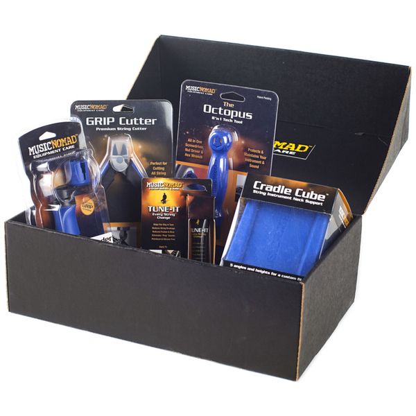 MusicNomad Premium String Changing Kit