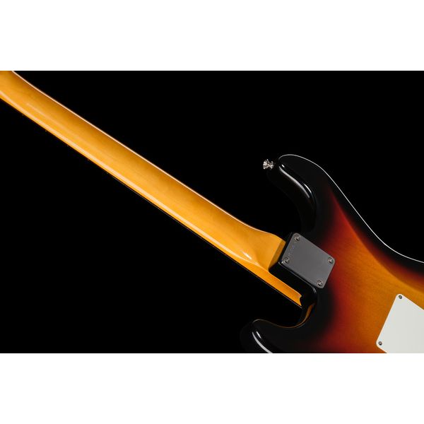 Fender AV II 61 STRAT RW WT3TB