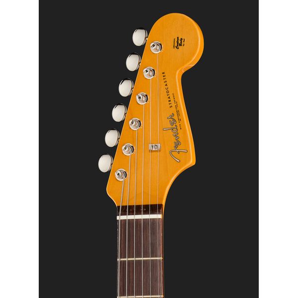 Fender AV II 61 STRAT RW WT3TB
