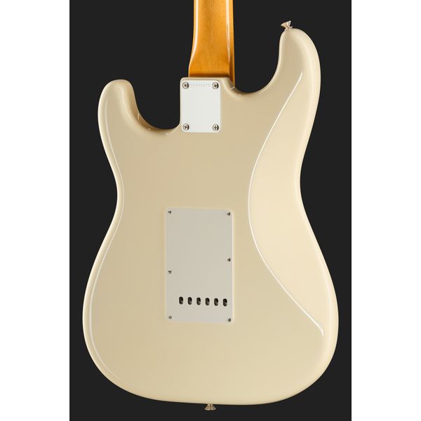 Fender AV II 61 STRAT RW OWT