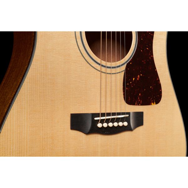 Guild D-40 Traditional Natural USA