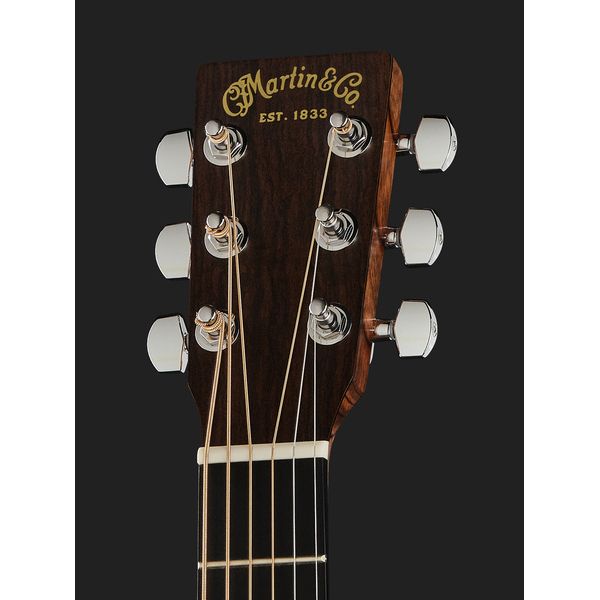 Martin Guitars LX1