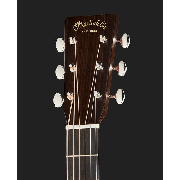 Martin Guitars D-18 Sunburst