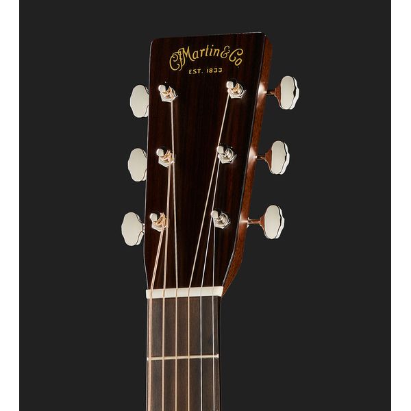 Martin Guitars 000-28