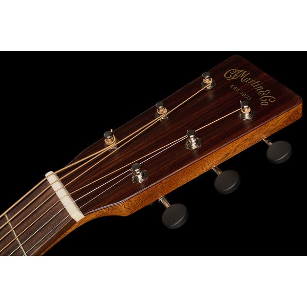 Martin Guitars 00-15M