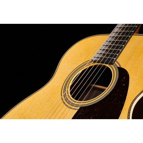 Martin Guitars 00-28